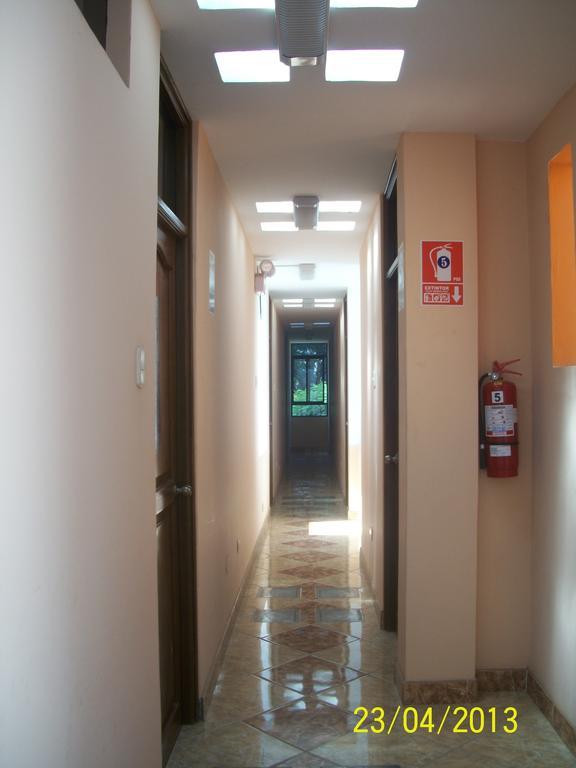 Hostal Hellen Ross نازكا المظهر الخارجي الصورة